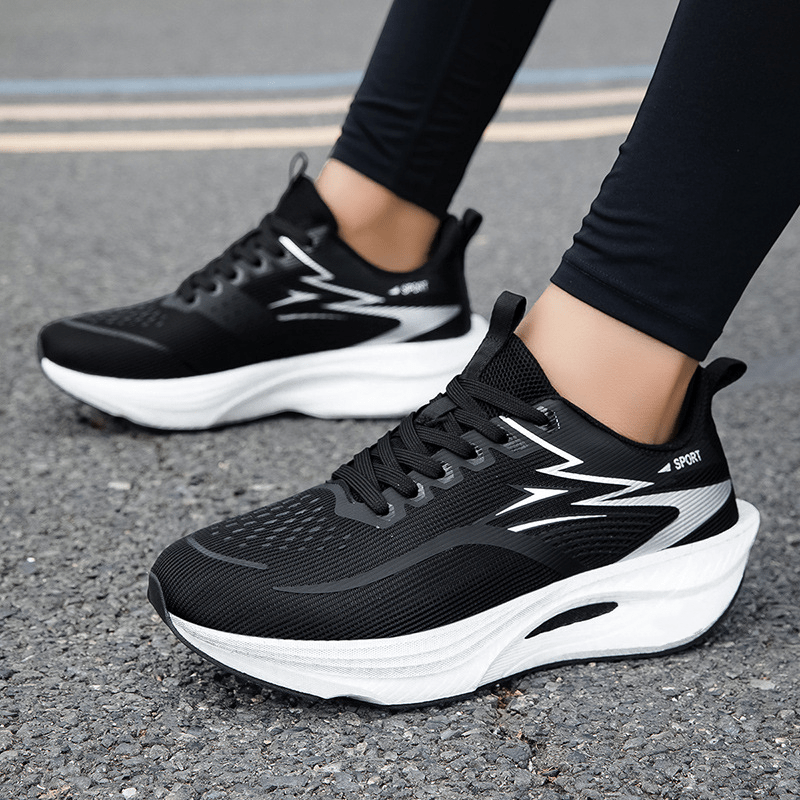 Boltstride Mesh Running Shoes Cushioned Sole Product Image 02