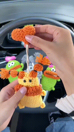 Keepsake Crochet Key Pouch Yarn Organizer Product Image 02