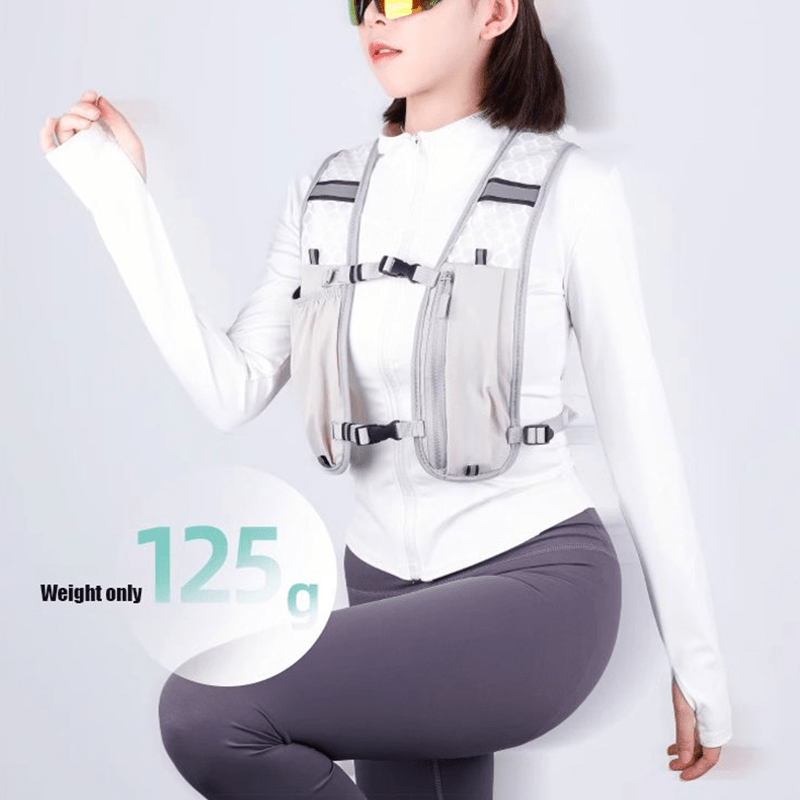 Rapid Trail Running Vest Phone Storage Product Image 02