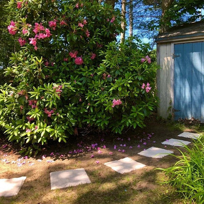 Treadlock Resin Garden Path Panels Product Image 07