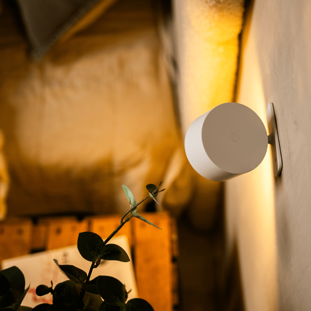 Wallglow Rechargeable Led Wall Lamp Magnetic Aim Product Image 05